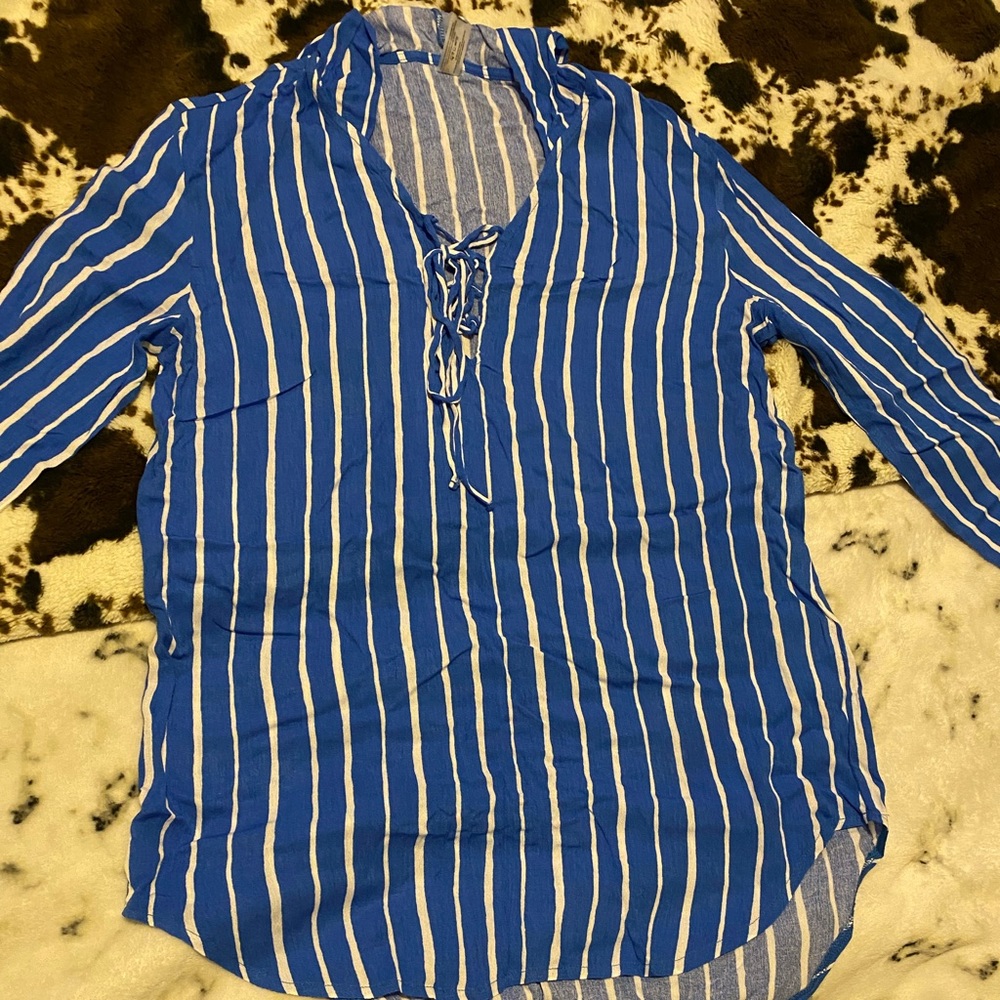 Hooded swimsuit coverup